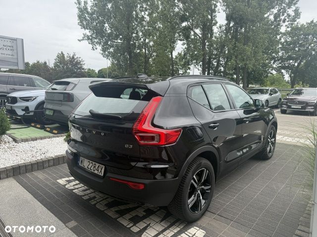 Volvo XC 40 B3 Plus Dark - 14