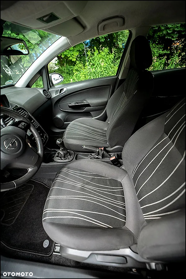Opel Corsa - 31