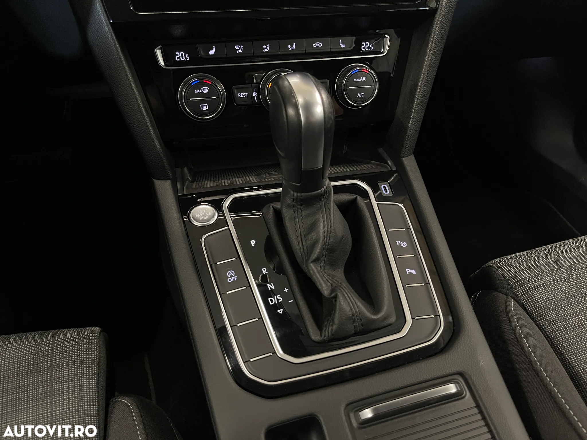 Volkswagen Passat 2.0 TDI DSG Comfortline - 25