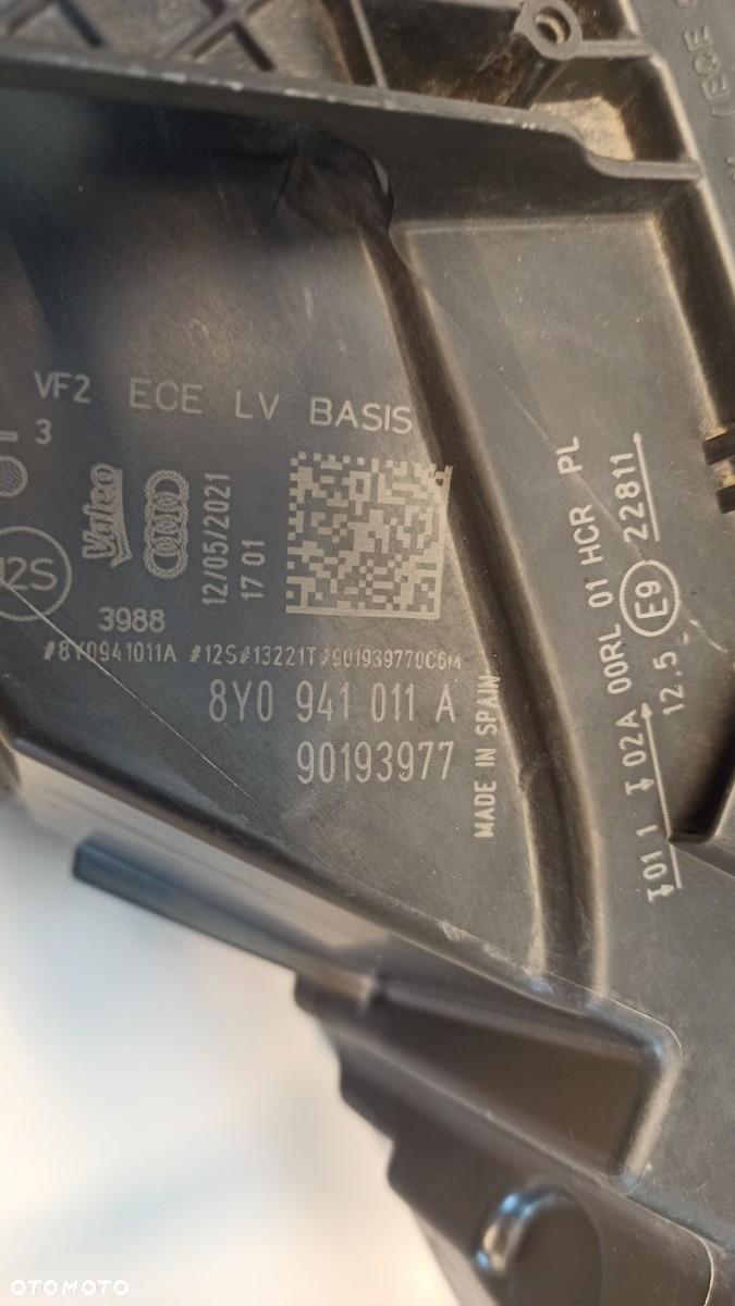 AUDI A3 8Y LAMPA LEWY PRZÓD 8Y0941011A RHD - 15
