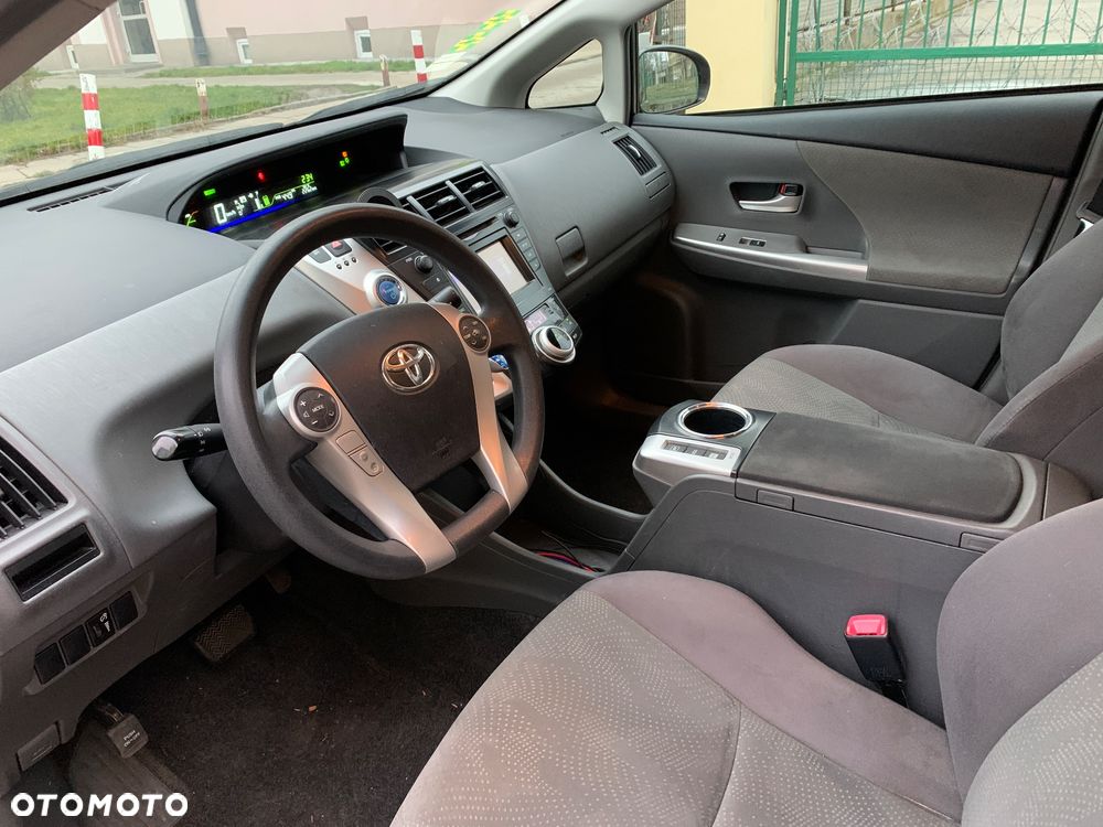 Toyota Prius+ - 33