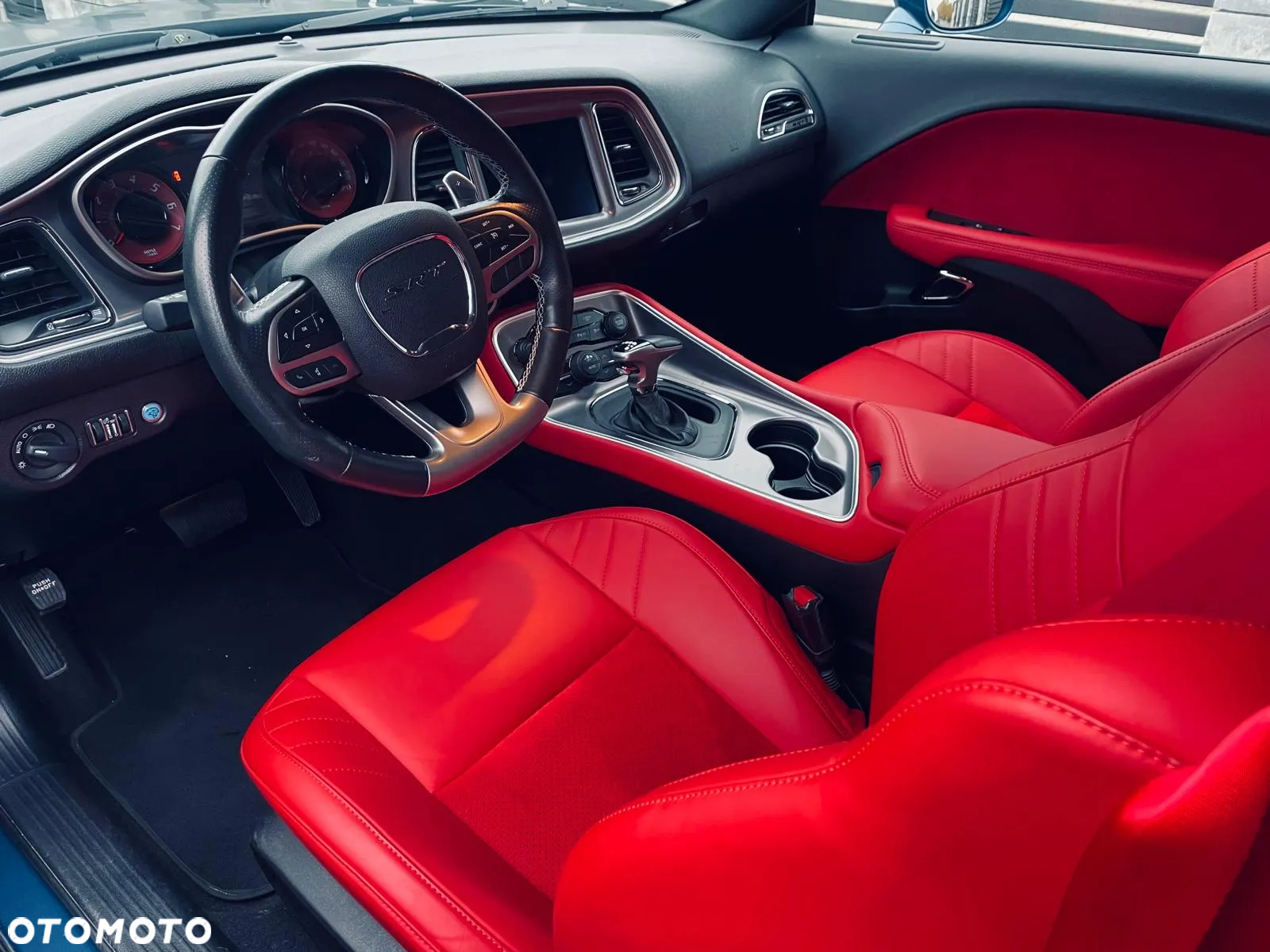 Dodge Challenger - 7