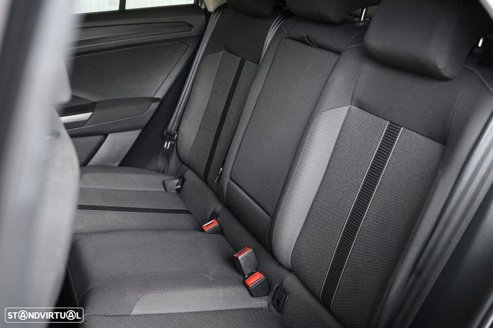 VW T-Roc 1.0 TSI Urban - 18