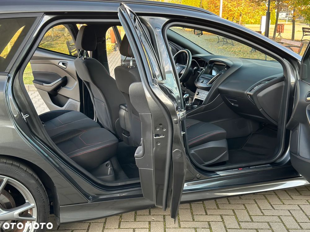 Ford Focus 1.5 TDCi DPF Start-Stopp-System Titanium - 28