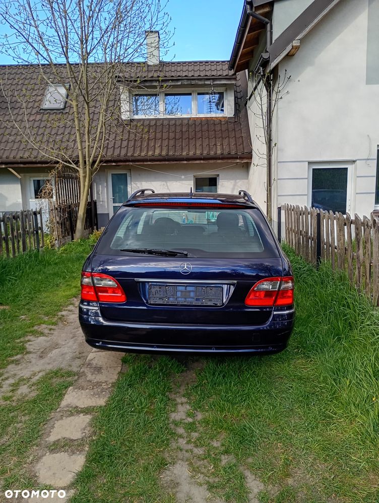 Mercedes-Benz Klasa E 200 Kompressor Classic - 10