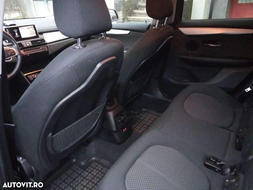 BMW Seria 2 220i Active Tourer Aut. Advantage - 15