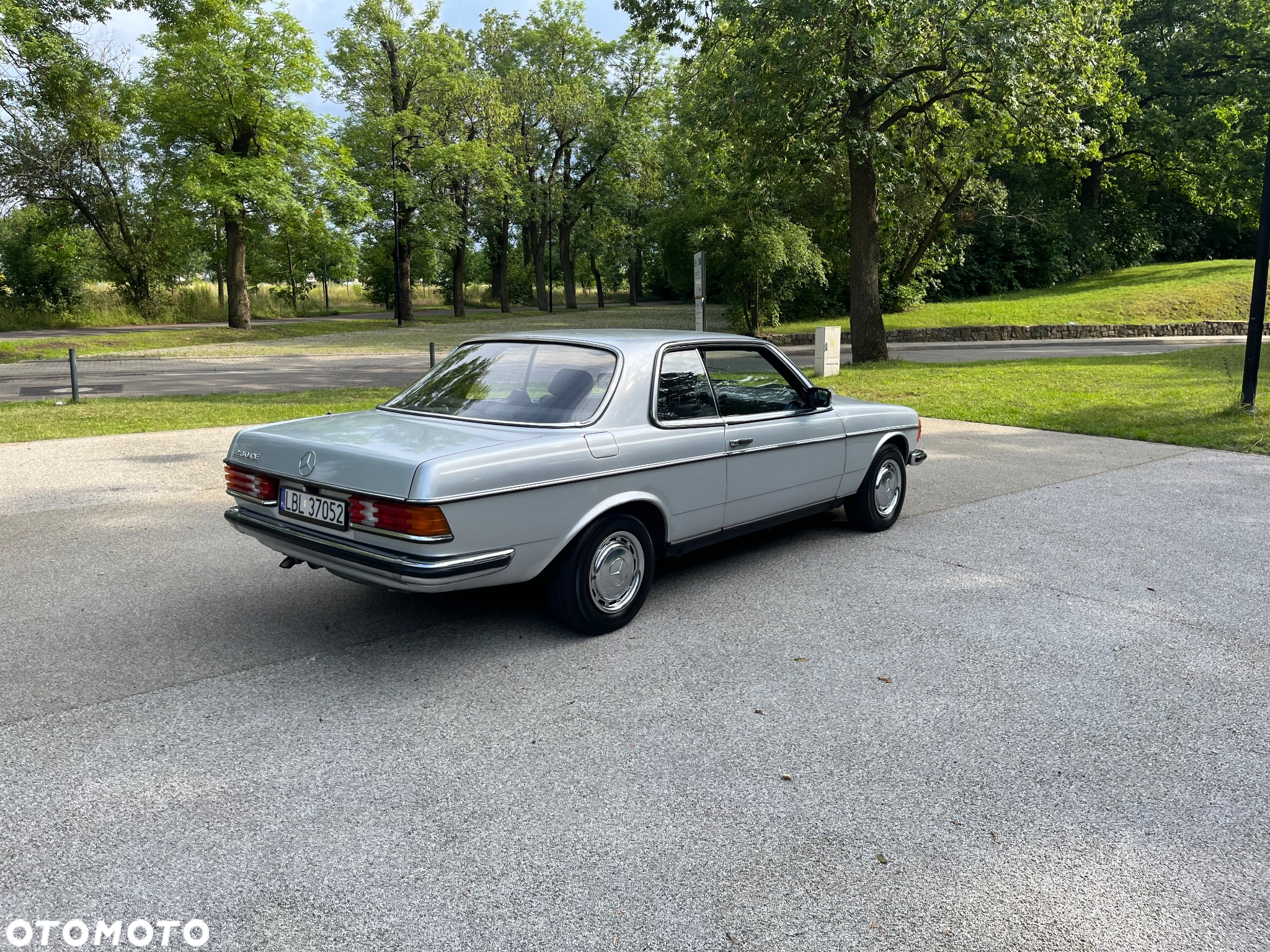 Mercedes-Benz W123 - 7