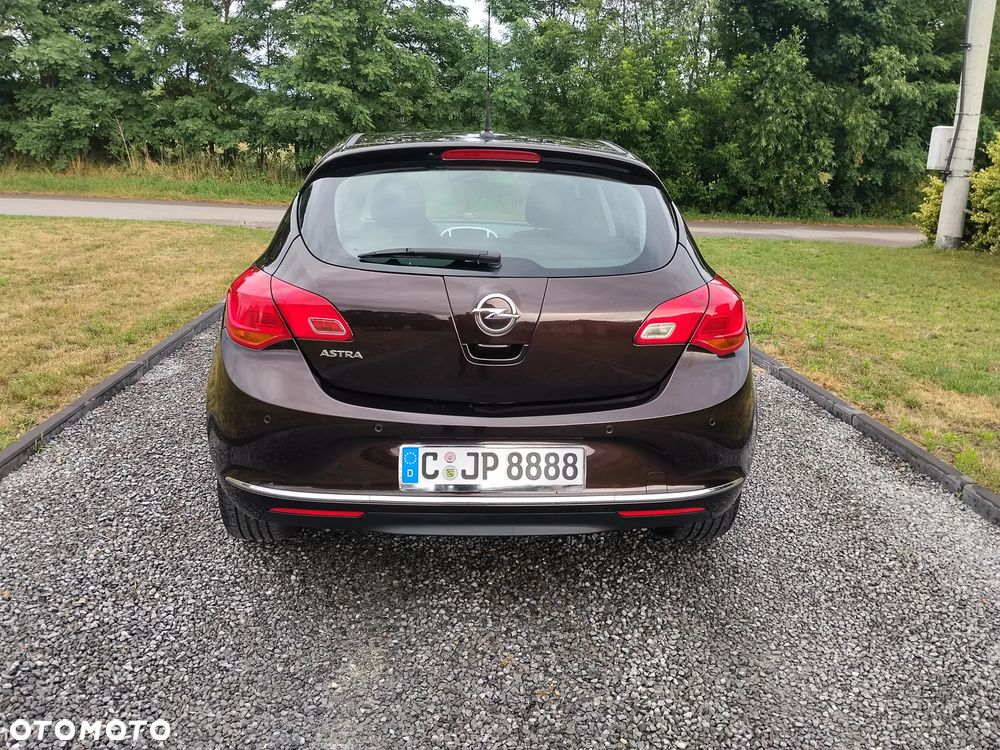 Opel Astra 1.4 T Cosmo - 11