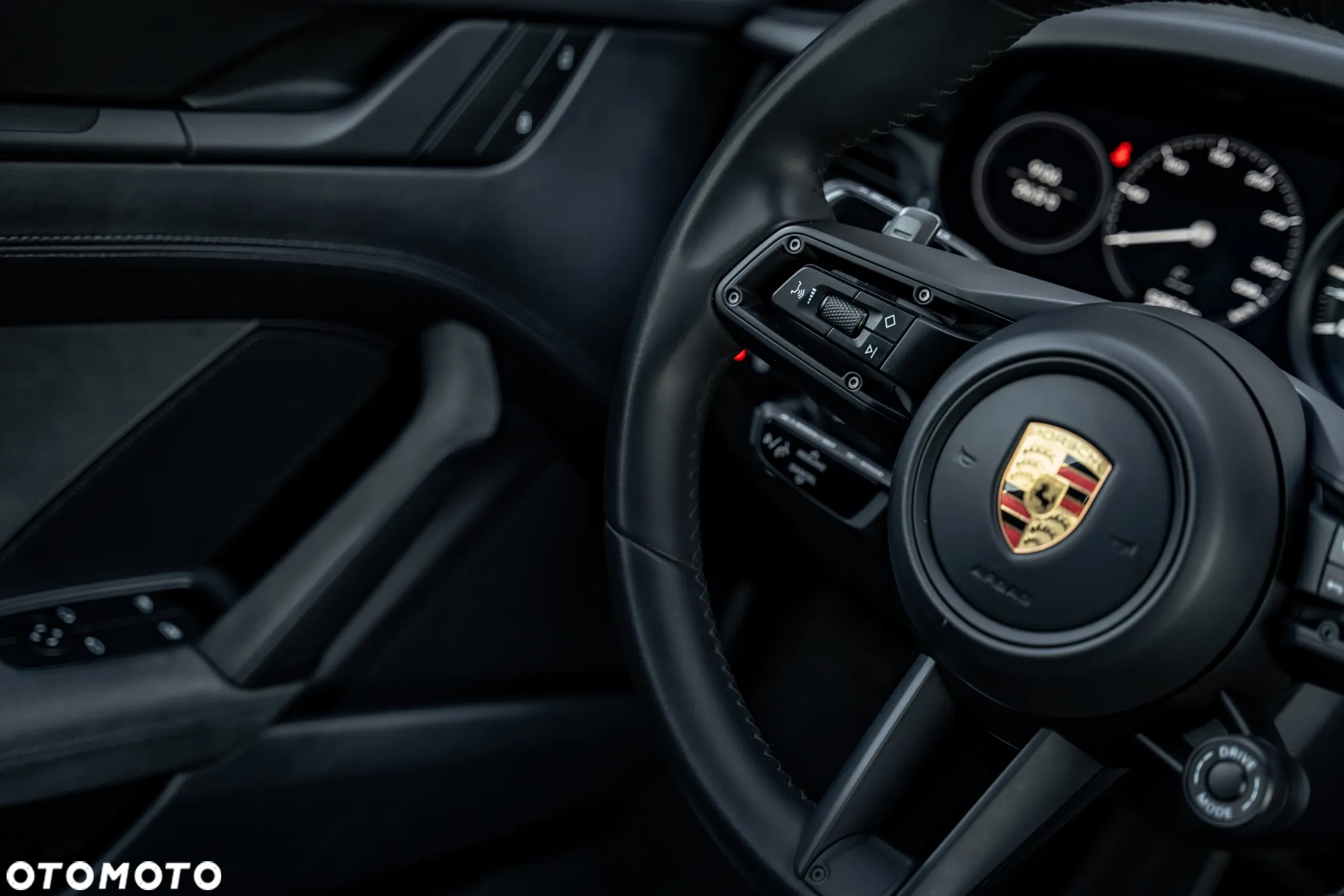 Porsche Carrera GT - 34