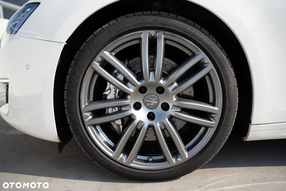 Maserati Ghibli S - 11