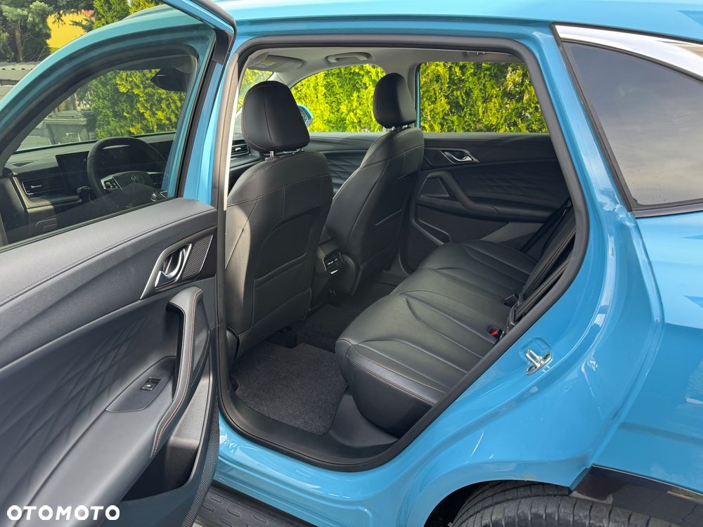 MG HS PHEV 1.5T Exclusive - 11