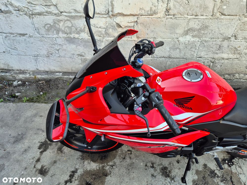Honda CBR - 26