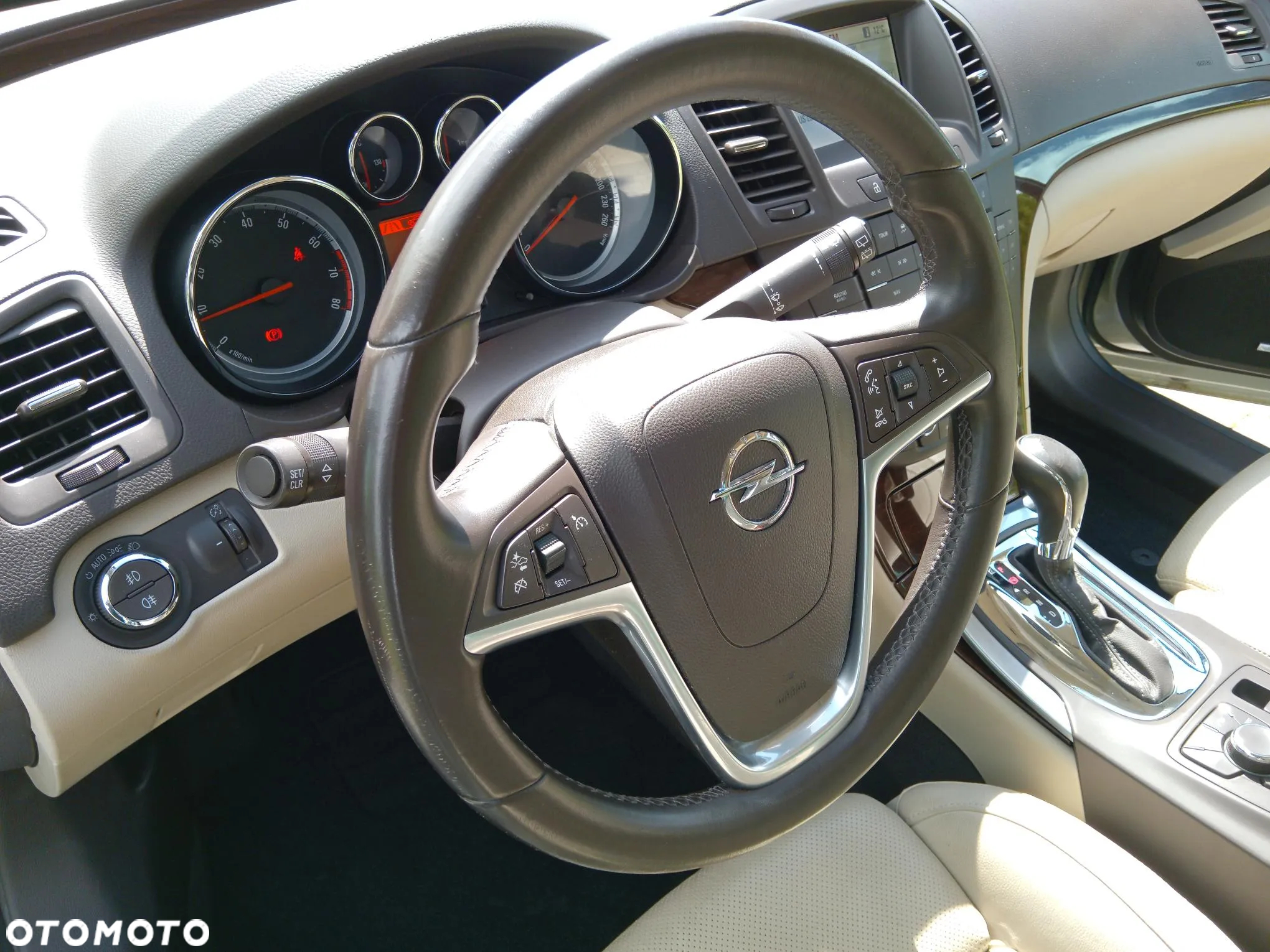 Opel Insignia 2.0 ECOTEC DI Turbo 4x4 Sports Tourer Edition - 11
