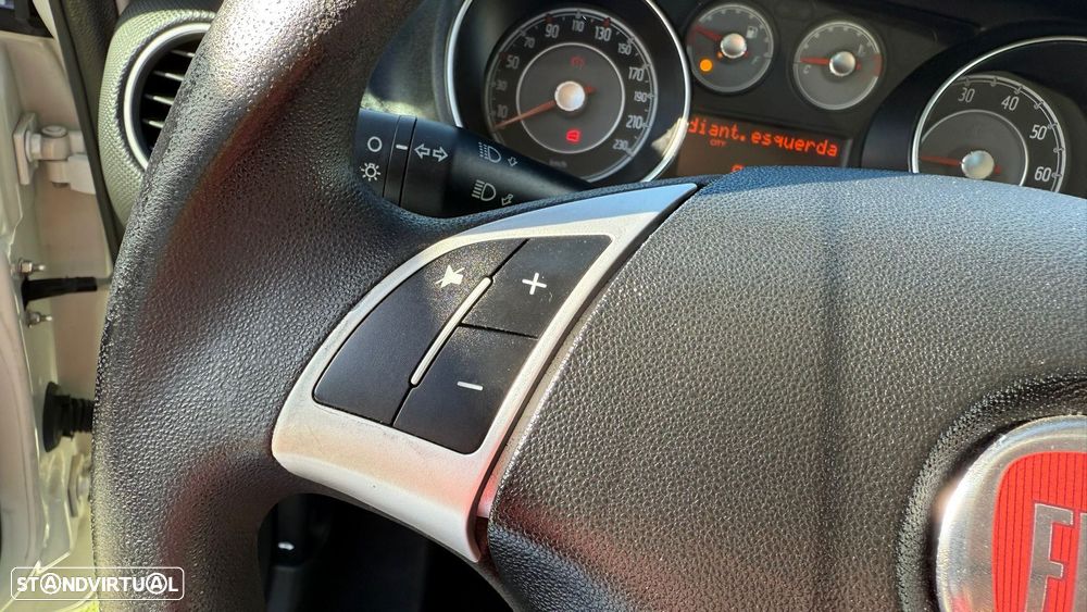 Fiat Punto 1.2 Young S&S - 22