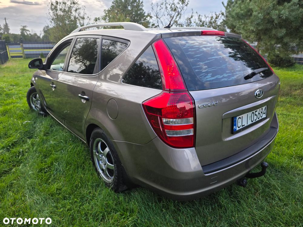 Kia Ceed 1.6 Crdi Comfort - 3