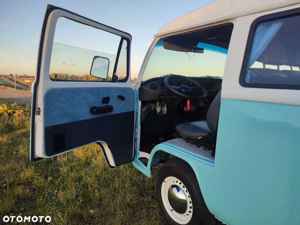 Volkswagen Transporter - 10