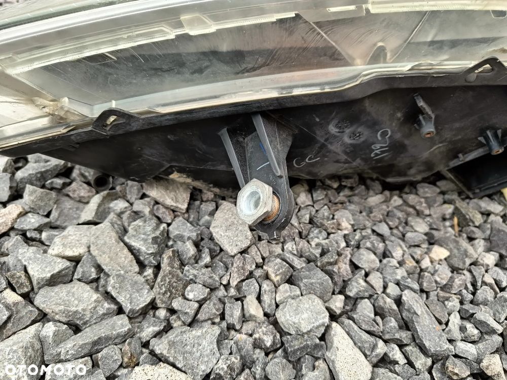 VW PHAETON LAMPA PRZEDNIA XENON LEWA UCHWYTY OK - 8