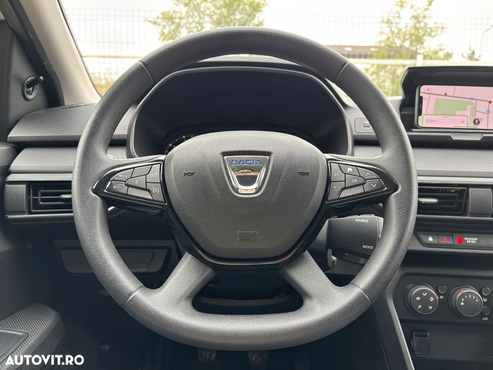 Dacia Logan TCe 90 Essential - 21
