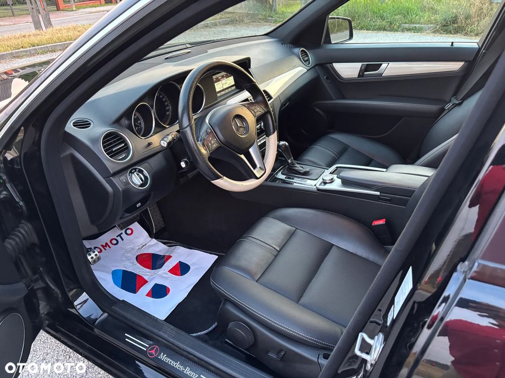 Mercedes-Benz Klasa C 200 CDI DPF Automatik BlueEFFICIENCY Special Edition - 15