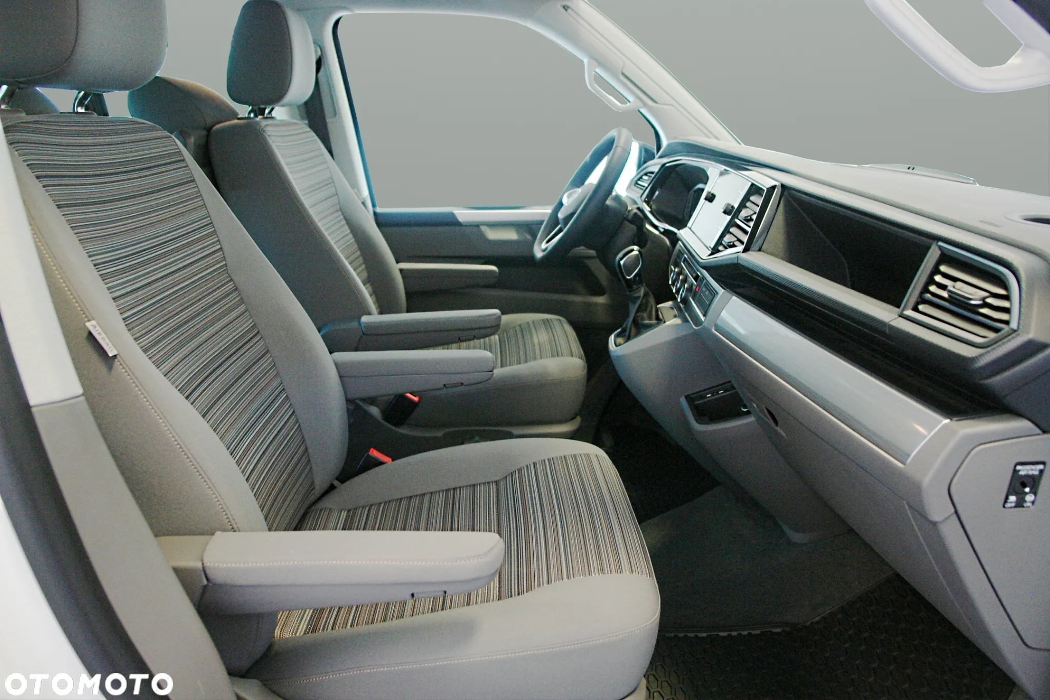 Volkswagen California - 12