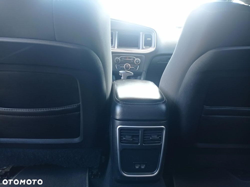 Dodge Charger 3.6 GT - 17