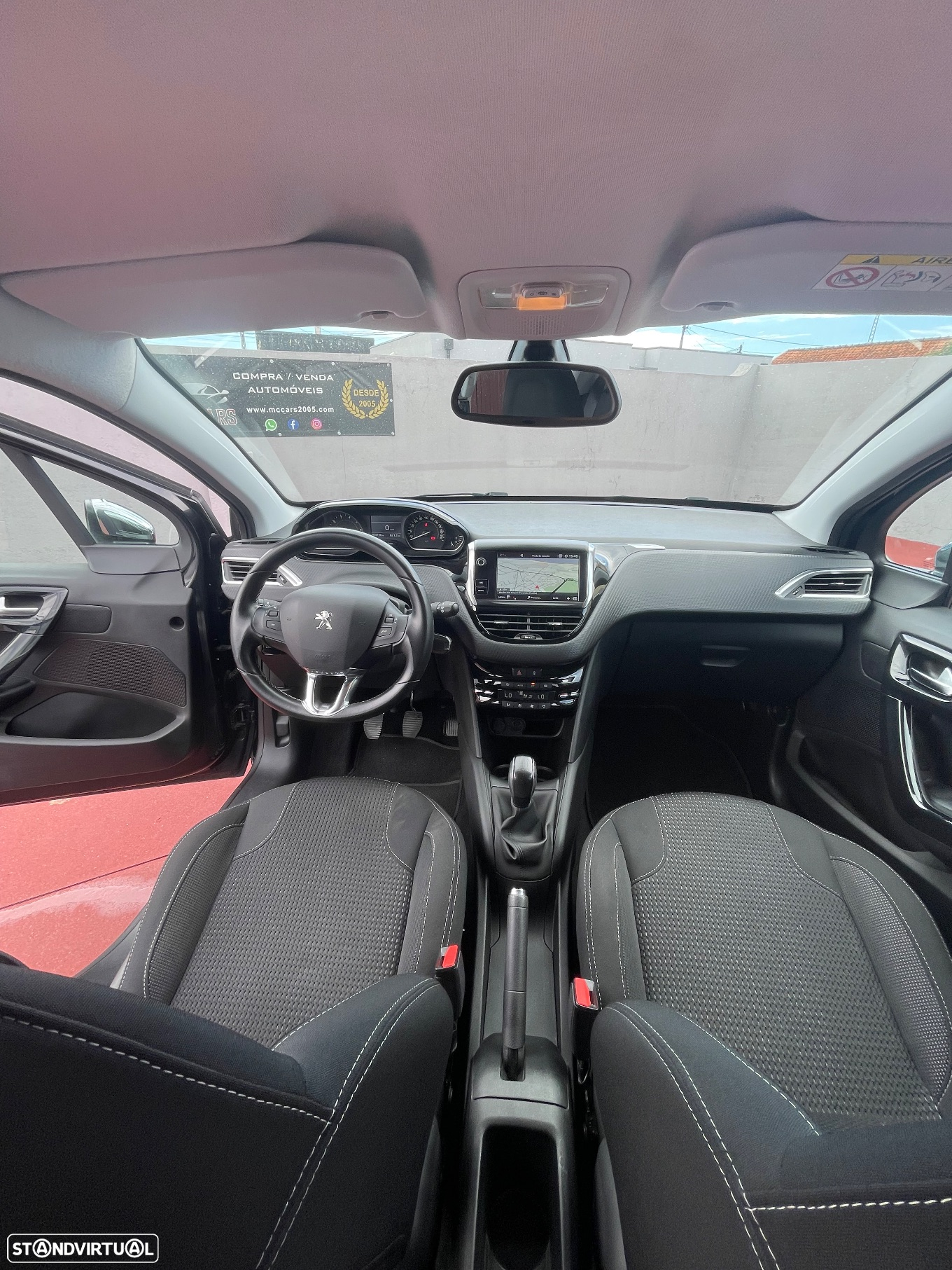 Peugeot 208 1.2 PureTech Allure - 22
