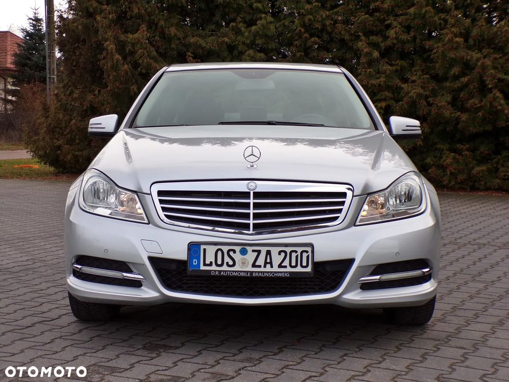 Mercedes-Benz Klasa C 180 BlueEFFICIENCY Elegance - 6