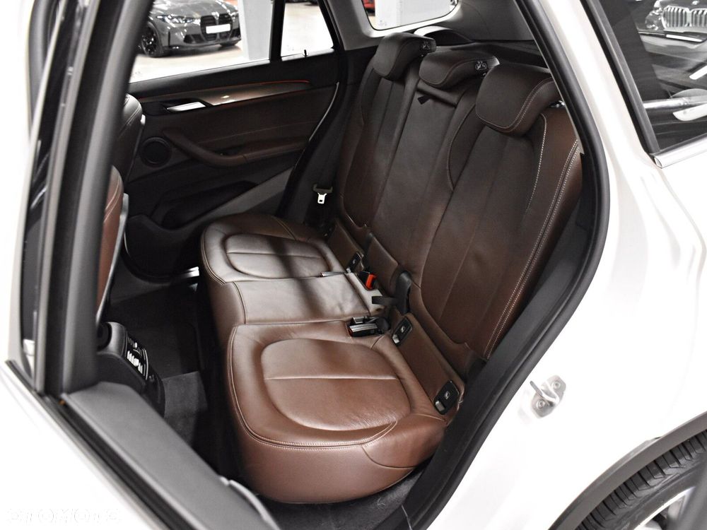 BMW X1 sDrive18i GPF xLine - 15