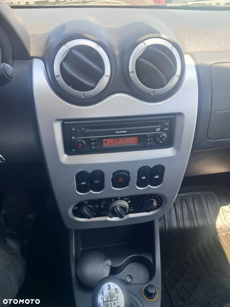 Dacia Sandero - 23