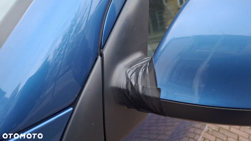 Volkswagen Caravelle - 39