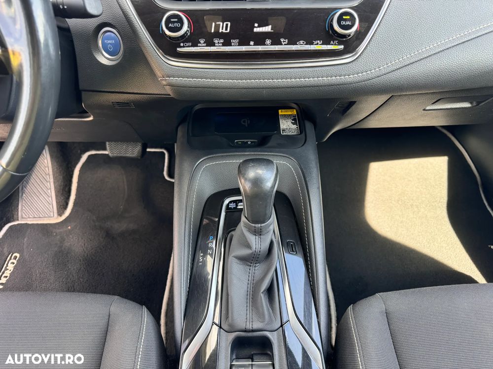 Toyota Corolla 2.0 Teamplayer - 19