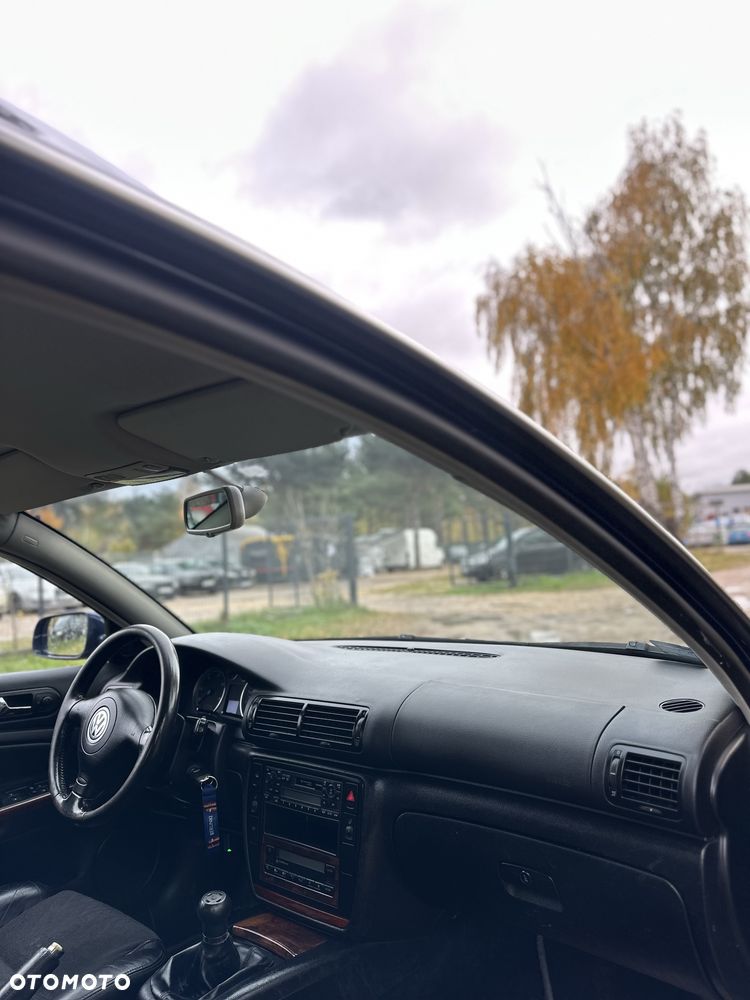 Volkswagen Passat - 7