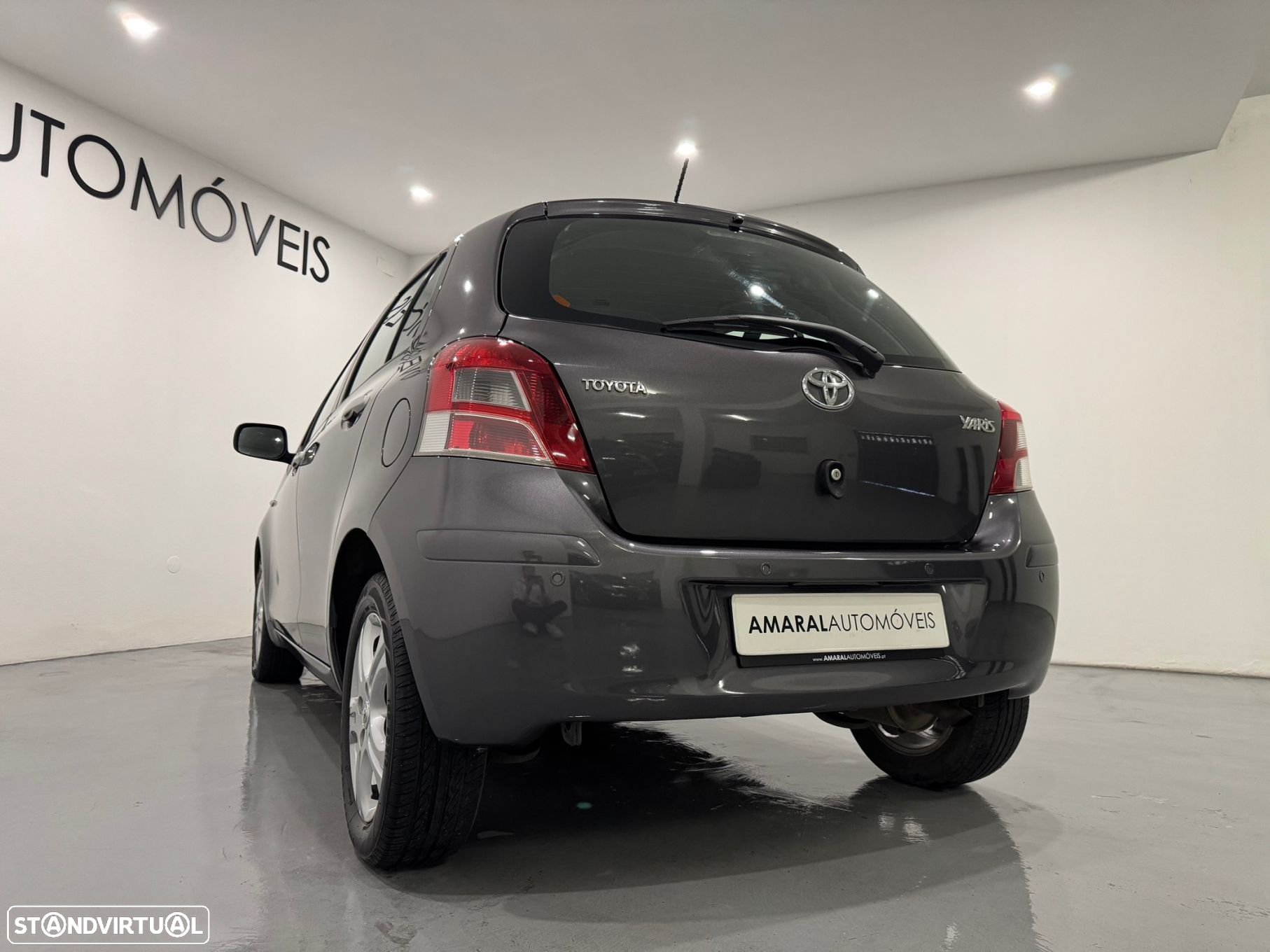 Toyota Yaris - 17