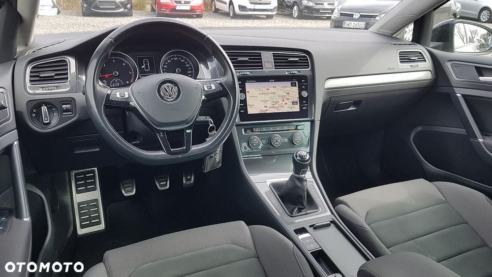 Volkswagen Golf 1.6 TDI BMT Comfortline - 20