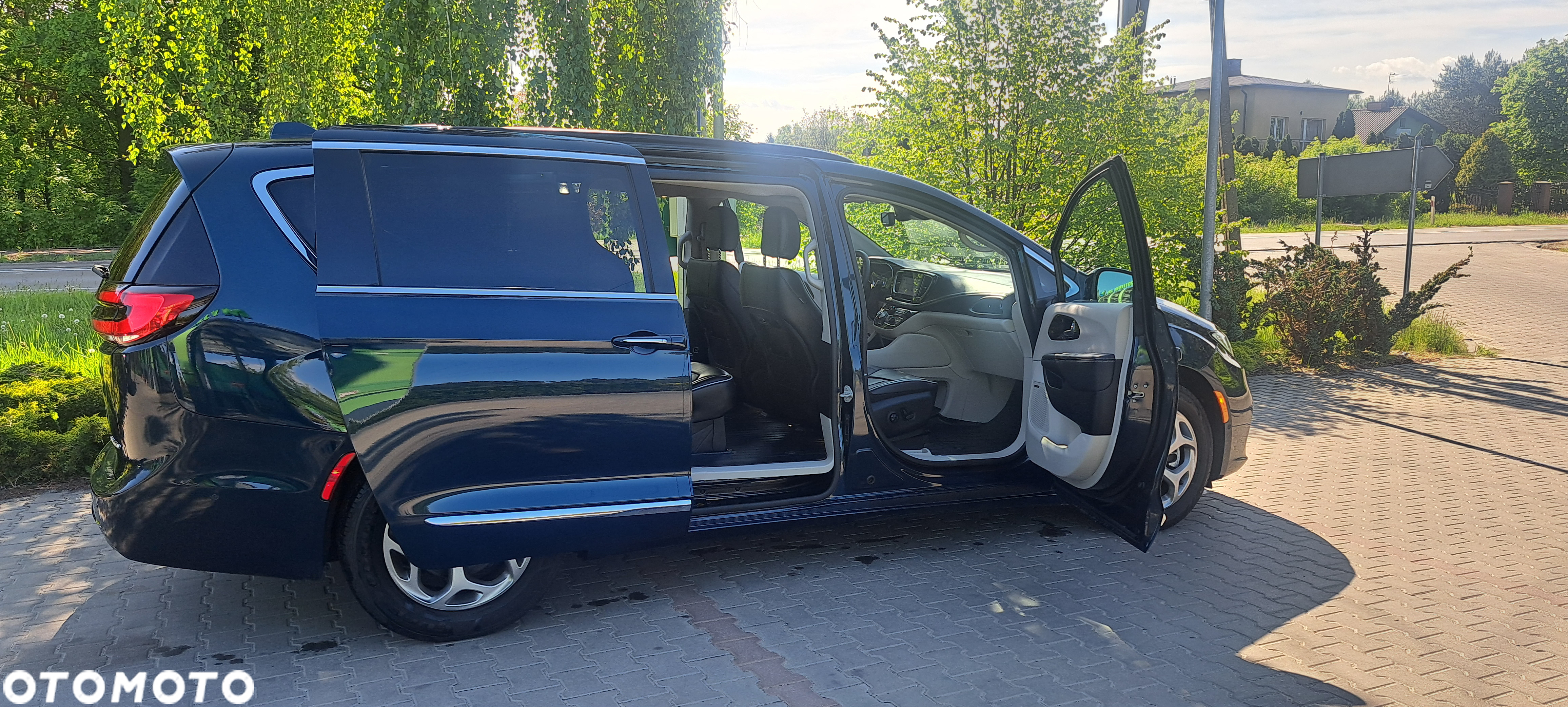 Chrysler Pacifica - 9