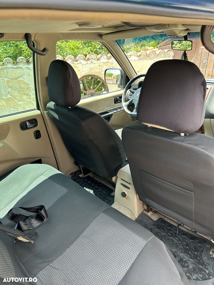 Nissan Terrano 3.0 TDI Luxury - 2