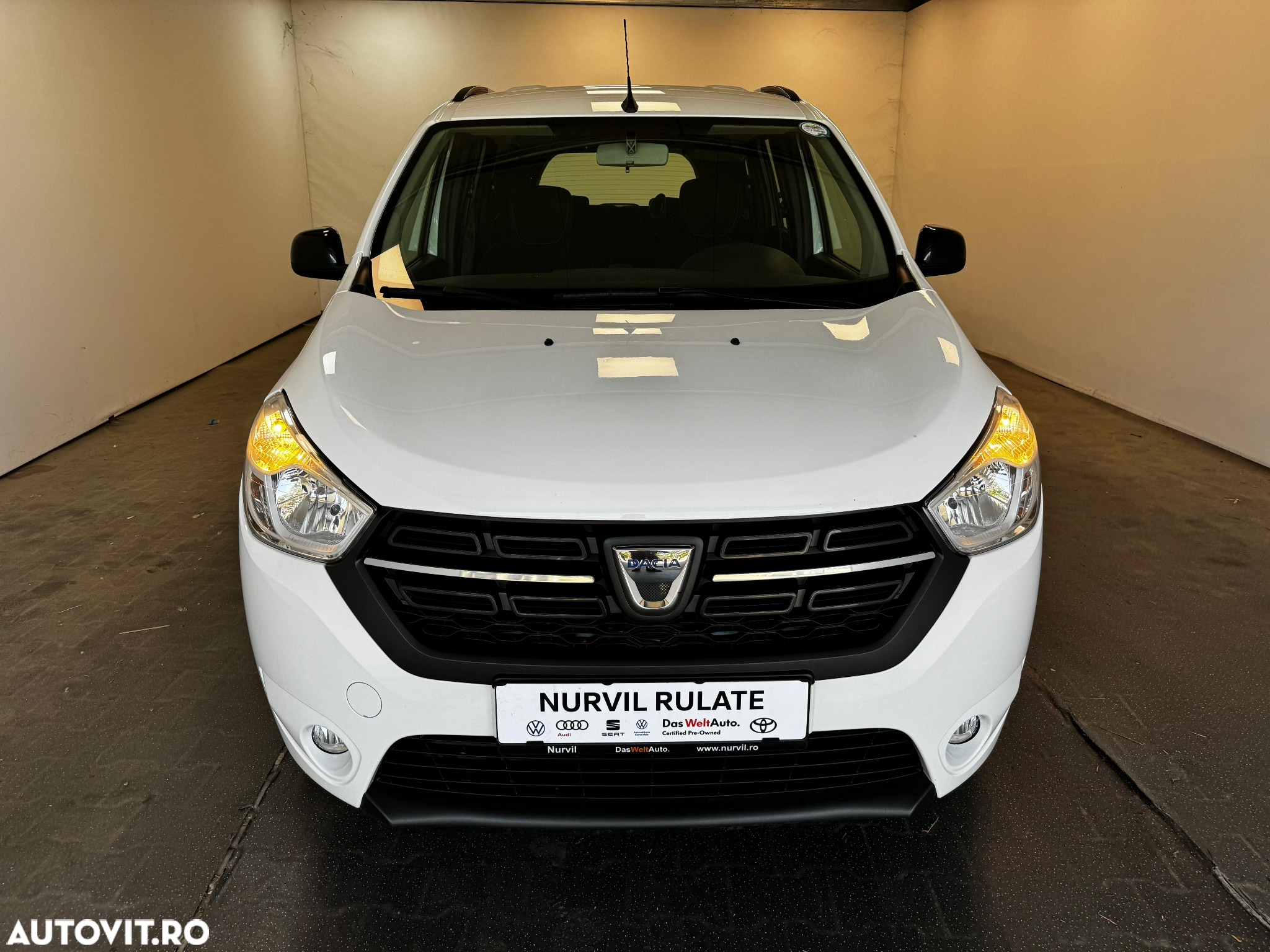 Dacia Lodgy 1.5 Blue dCi Laureate - 26