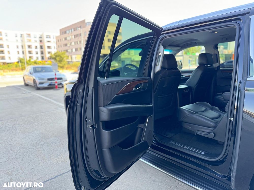 Cadillac Escalade 6.2 V8 ESV Platinum - 21