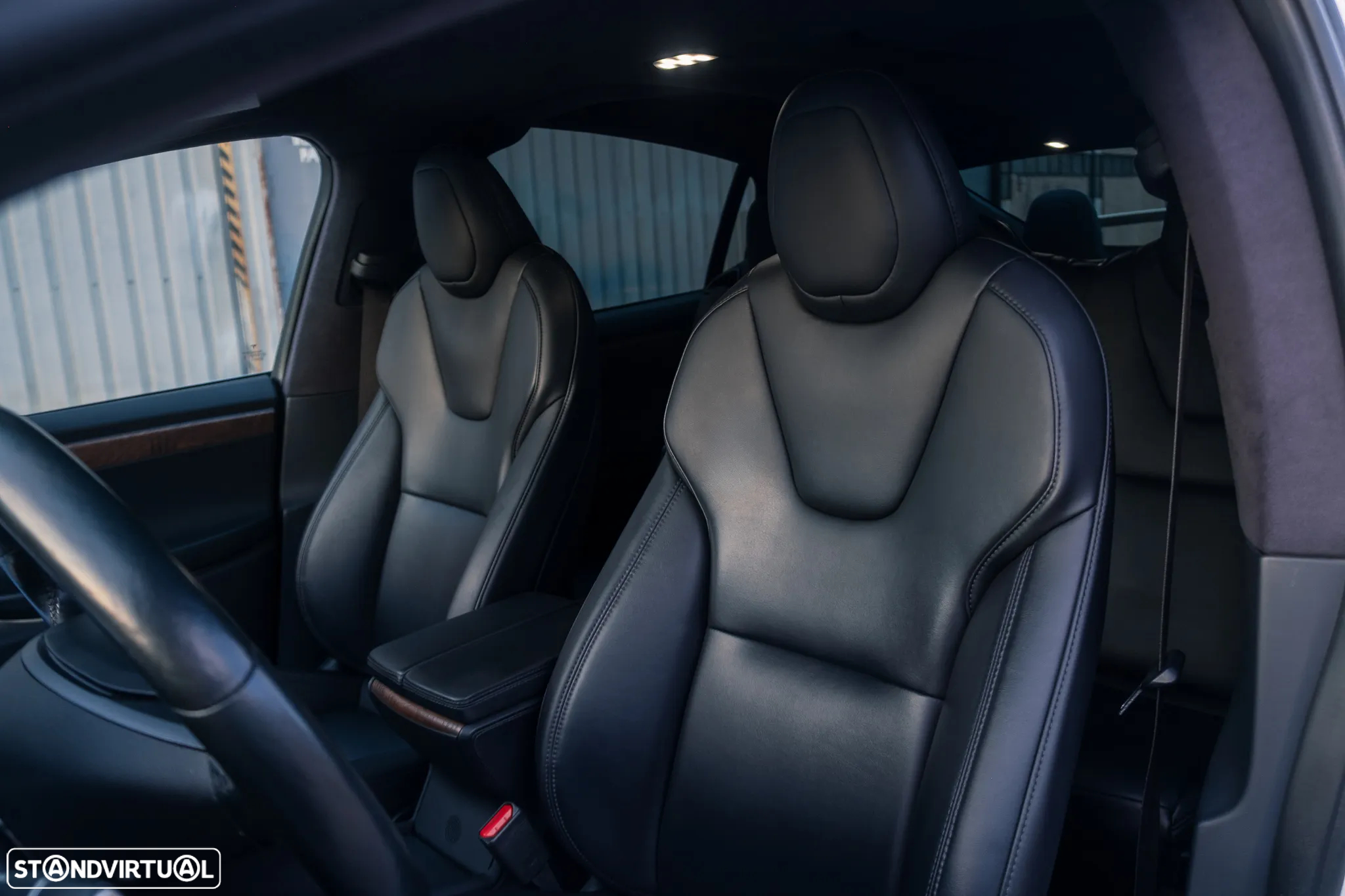 Tesla Model X 100 kWh Long Range AWD - 31