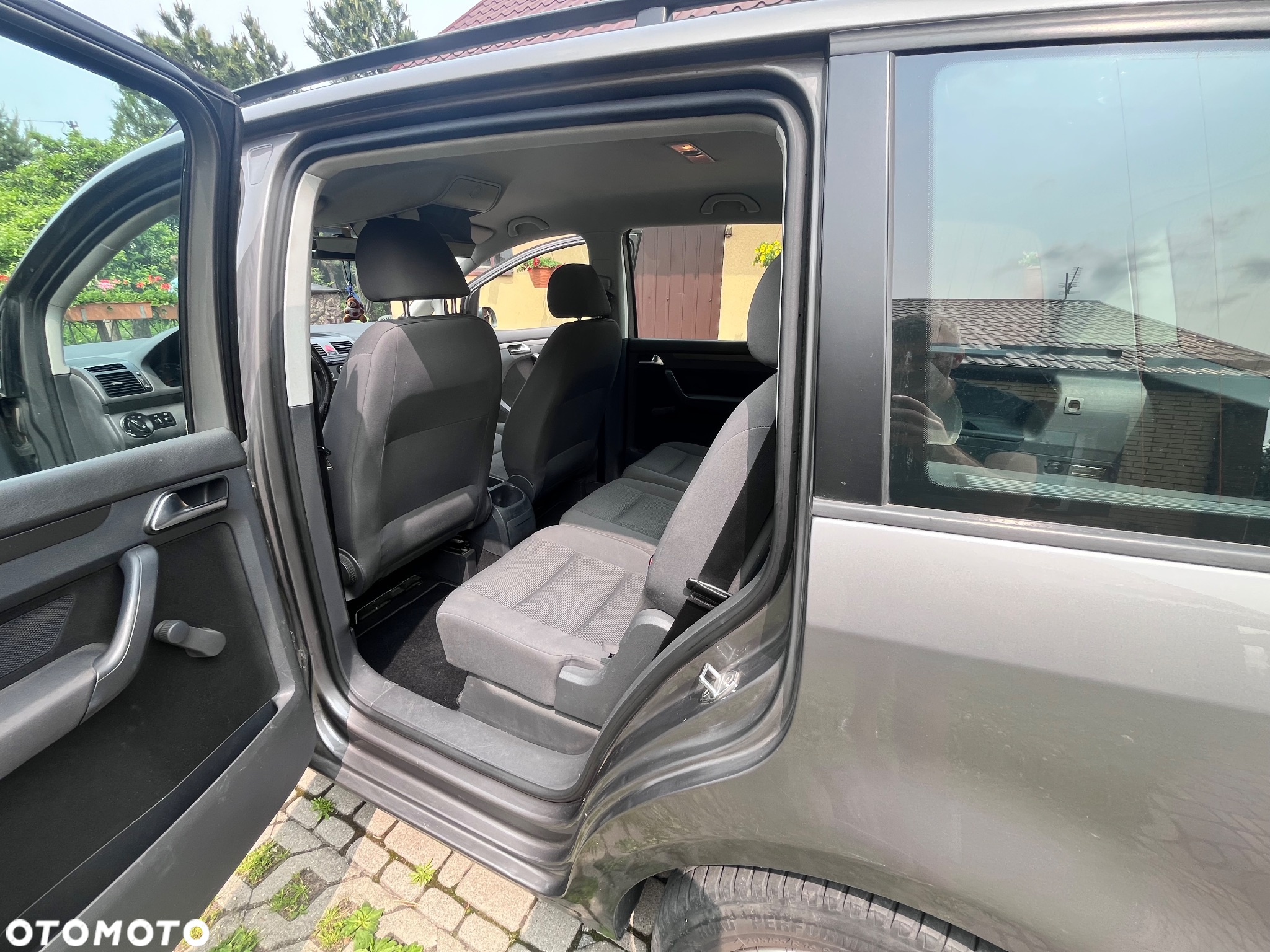 Volkswagen Touran - 13