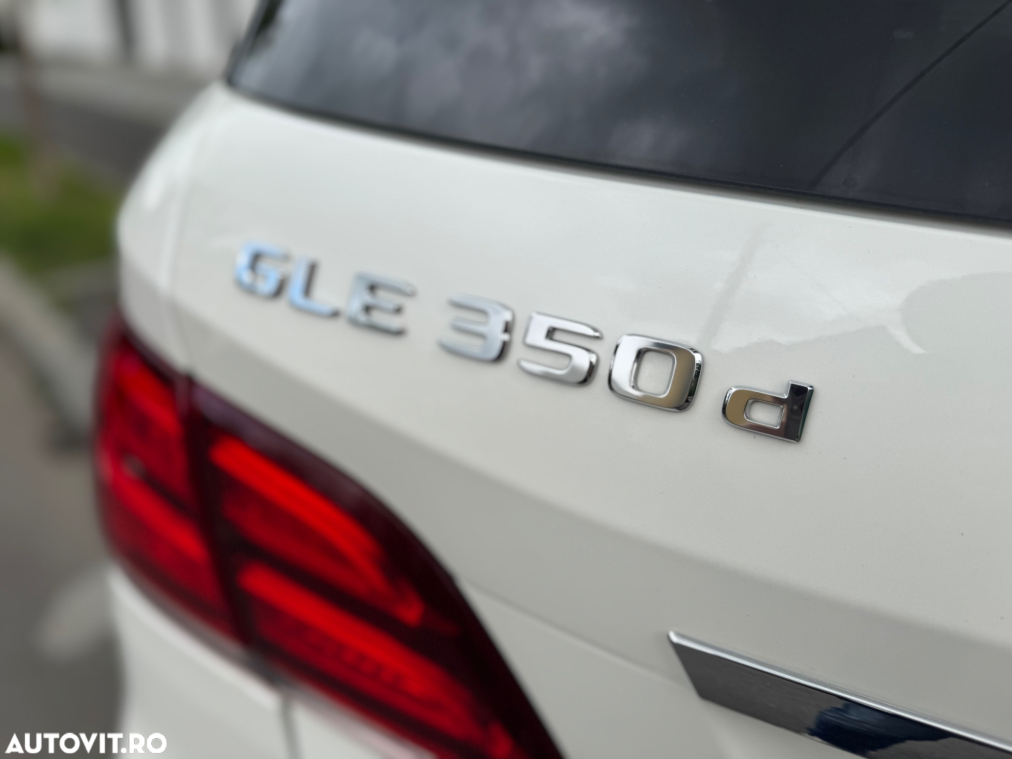 Mercedes-Benz GLE 350 d 4MATIC - 24