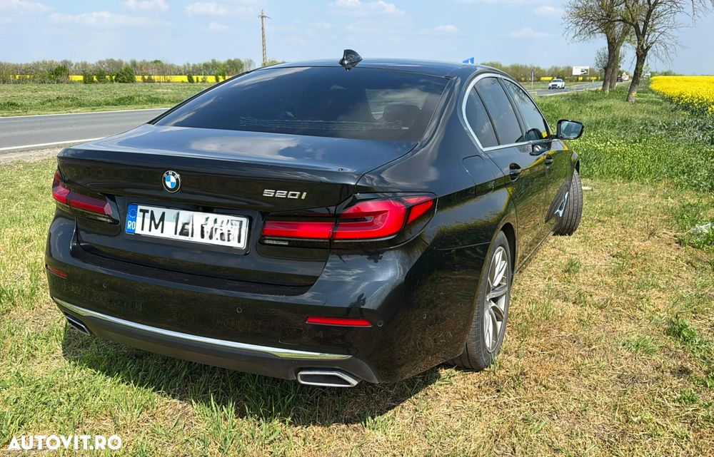 BMW Seria 5 520i AT MHEV - 4