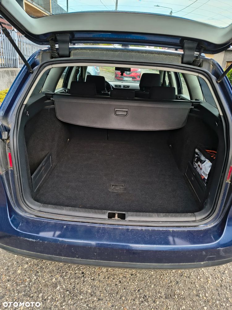 Volkswagen Passat - 7