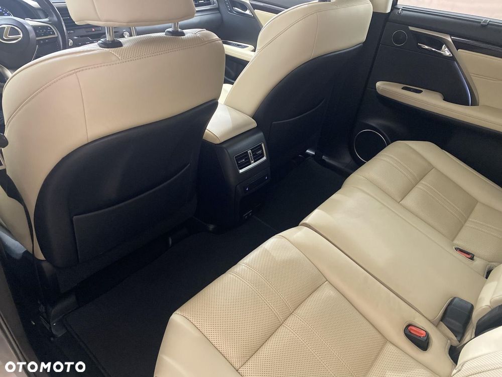 Lexus RX 450h Omotenashi - 11