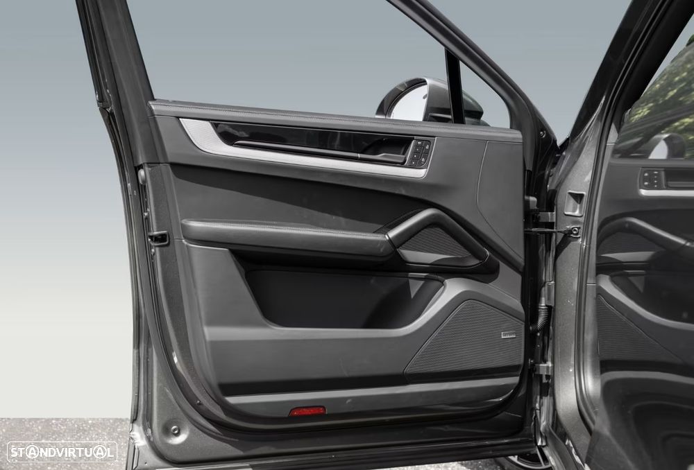 Porsche Cayenne Coupé E-Hybrid - 22