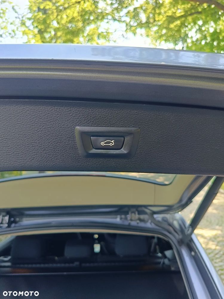 BMW X3 2.0d - 17