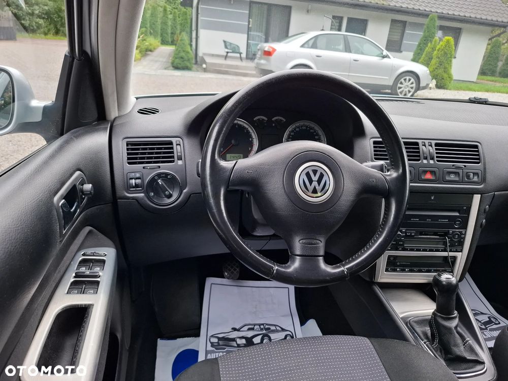 Volkswagen Bora 2.0 Comfortline - 21