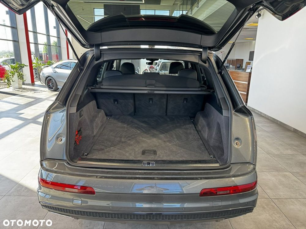 Audi Q7 - 12