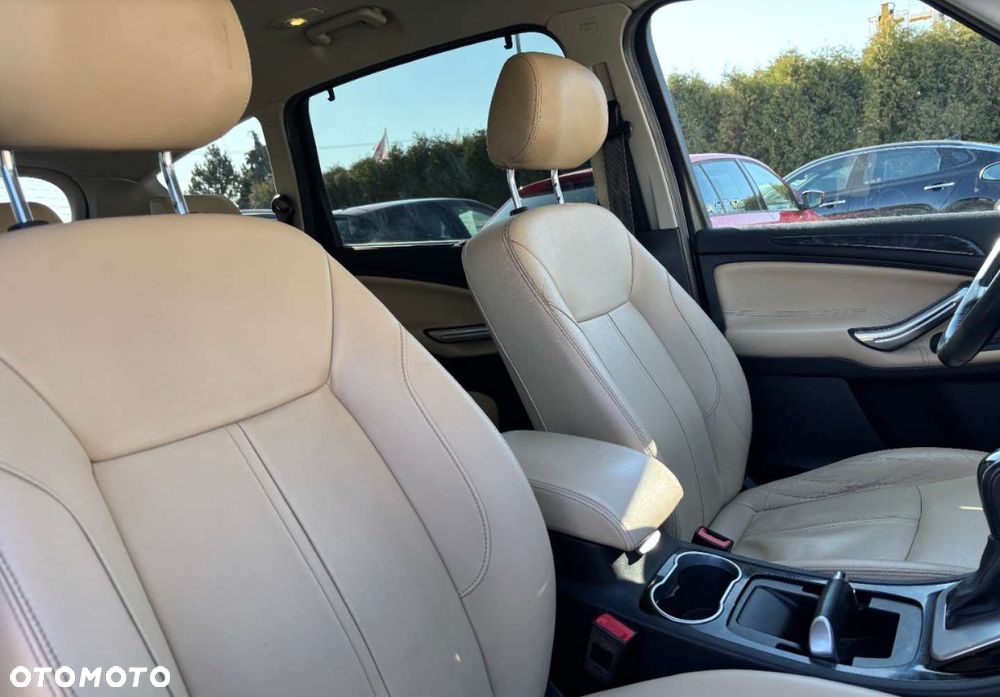 Ford S-Max - 14