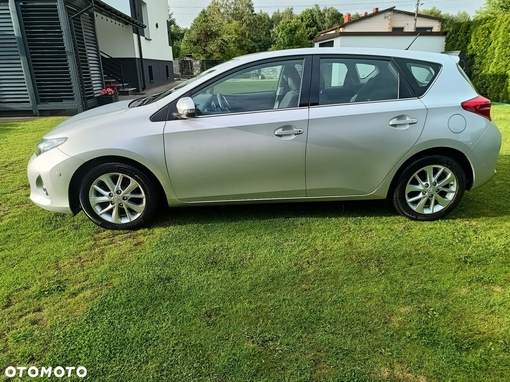 Toyota Auris 1.6 Valvematic Comfort - 5
